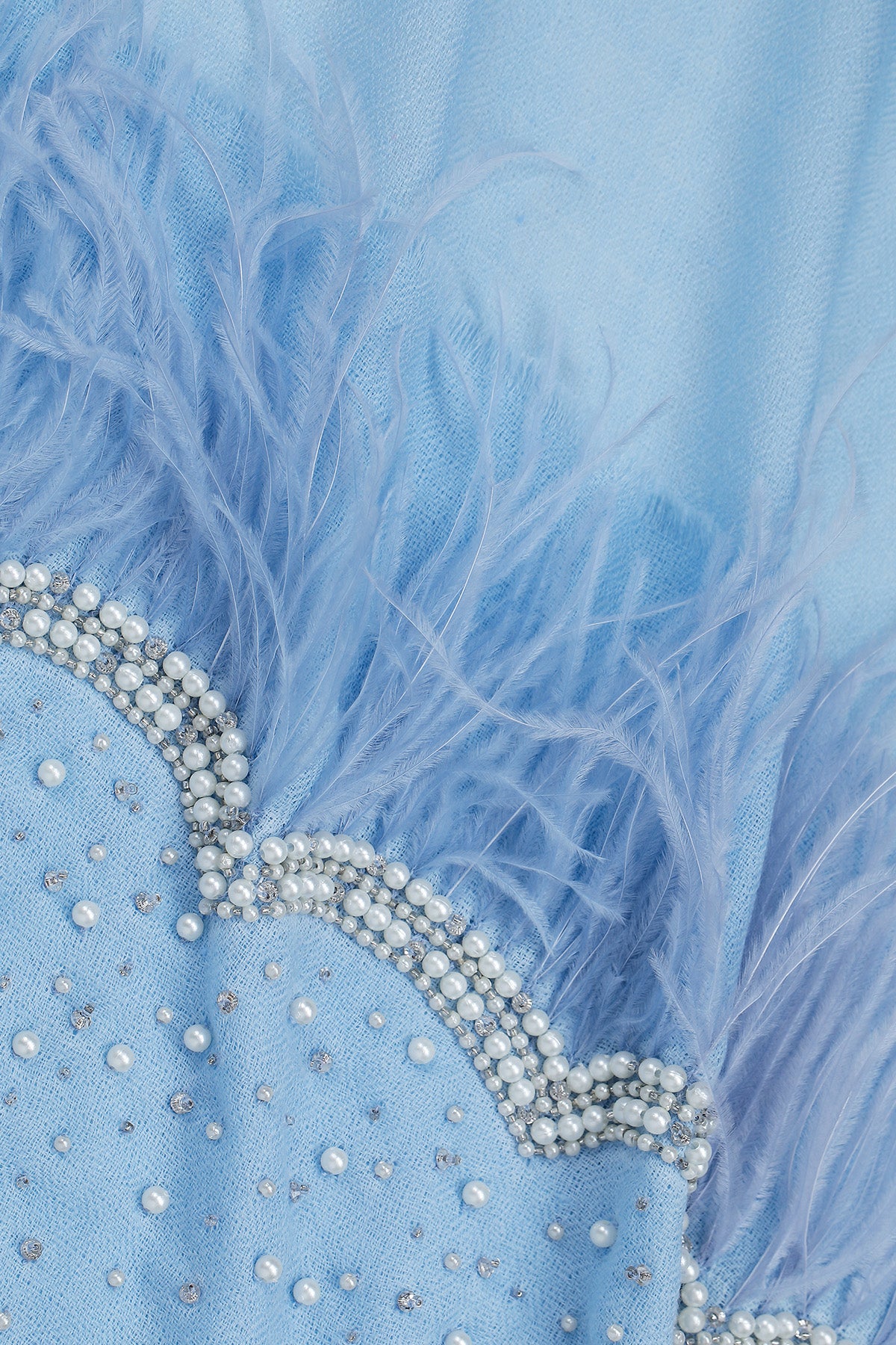 Cashmere Embroidery - Feather Crest | Powder-Blue