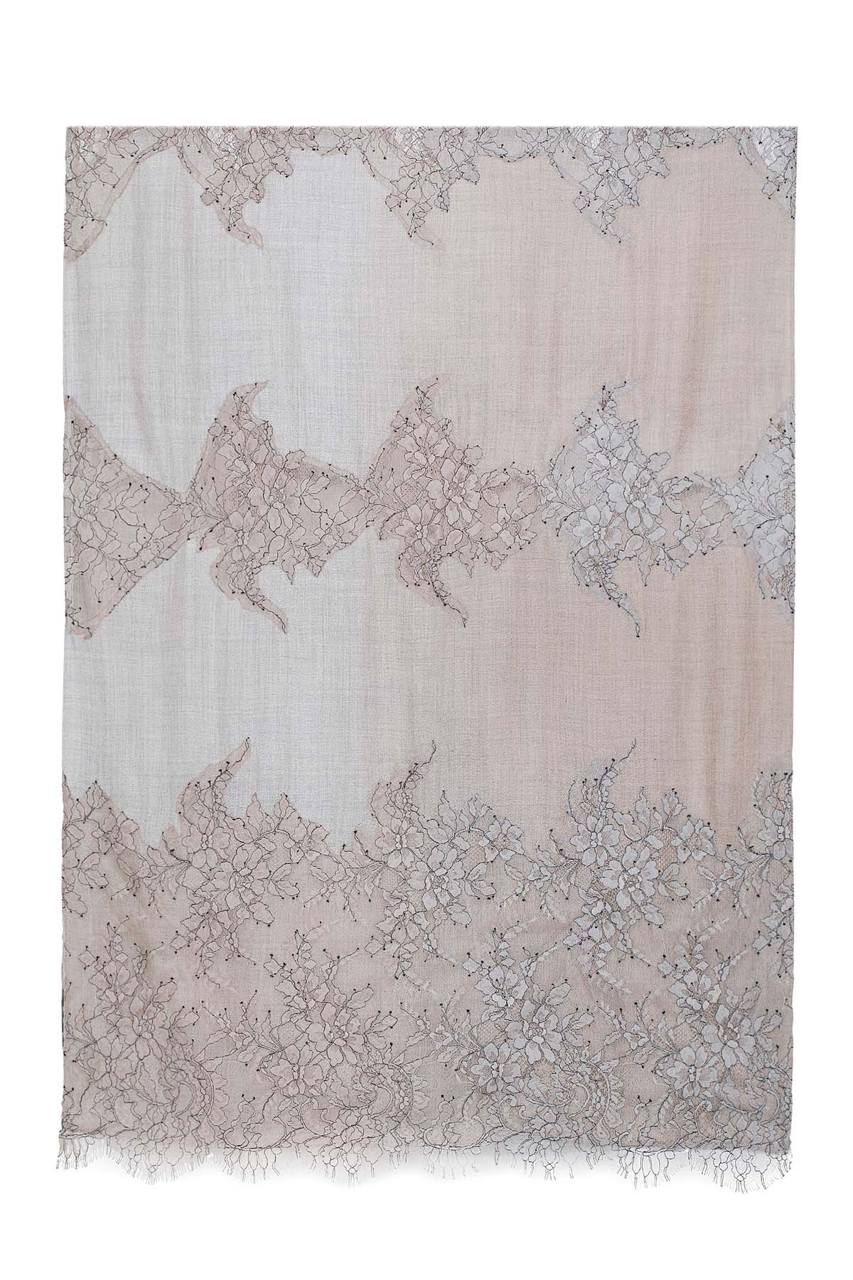Cashmere Chantilly Lace Cascade | Soft-Greige