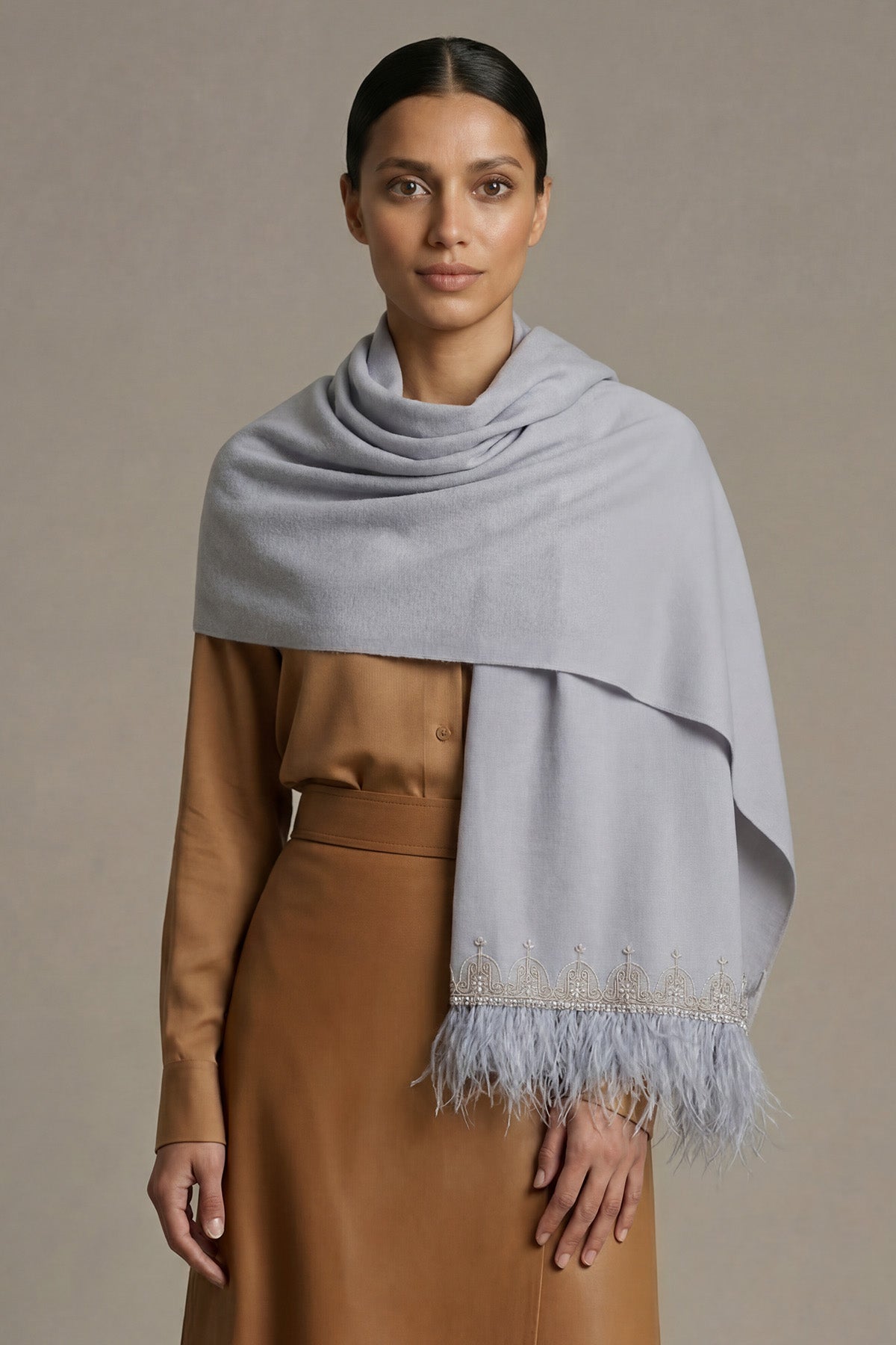 Cashmere Embroidery - Feather Crest | Blue-Gray