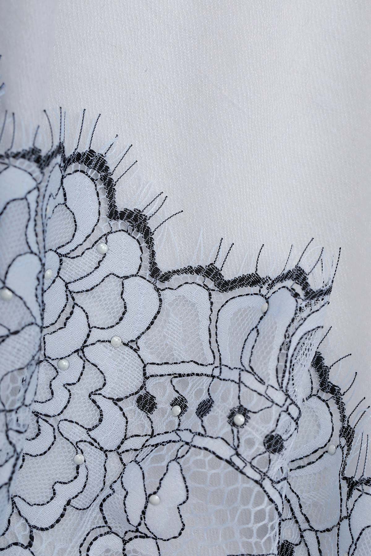 Cashmere Chantilly Lace Bloomfield | Soft-Silver