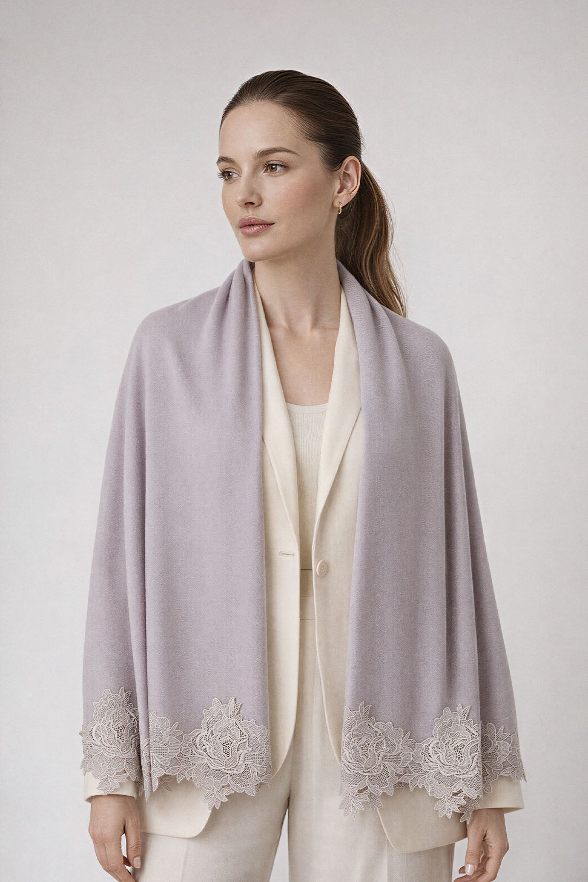 Cashmere Chantilly Lace Fleur | Lilac-Grey